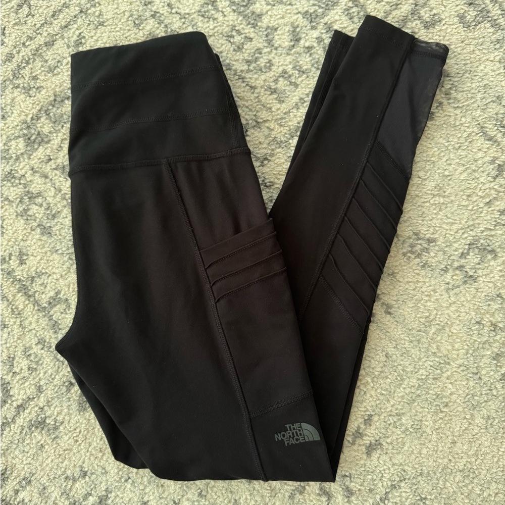 The North Face Jet Black Active Leggings